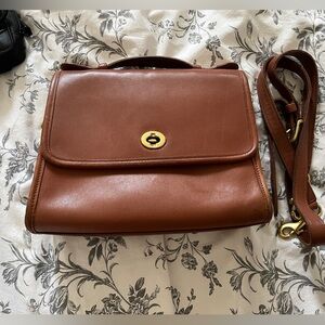 VINTAGE COACH BRITISH TAN BAG SOLD